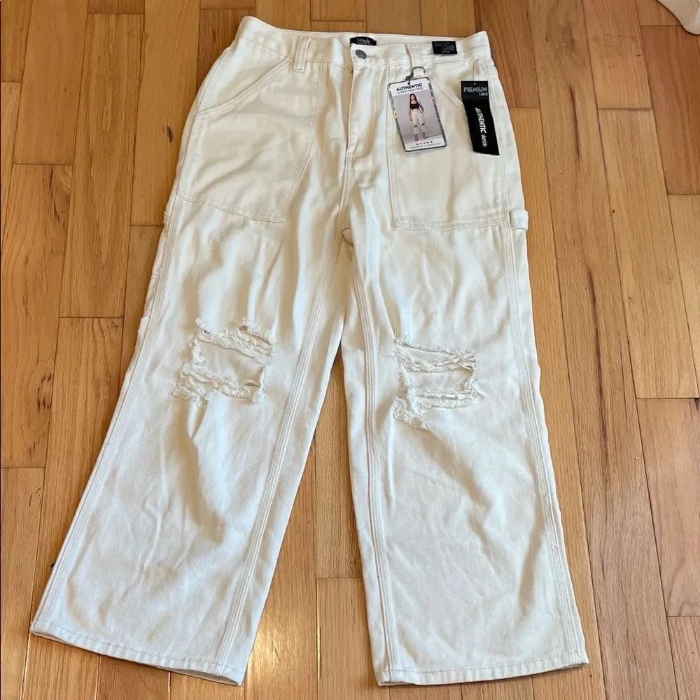 Trendy Cream Women's Cropped Pants